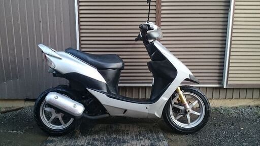 【実働】スズキ ZZ インチアップ 原付 50cc バッテリー・フロントタイヤ新品 配達可能  レッツ アドレス セピアzz