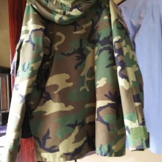 値下げしました。米軍正規品のゴアテックスパーカー