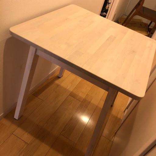 IKEA テーブル（取引中）