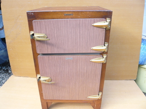 木製冷蔵庫・実用冷蔵庫