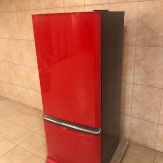 【受付中】送料無料 ■美品 デザイン家電 希少 レッド■三菱 MITSUBISHI 冷蔵庫 MR-D30S■サイズ300L■直接引き取り2000円引き