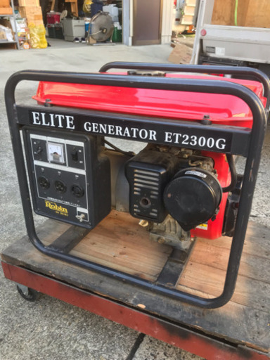 発電機 2.3KVA   (100V23A出力)現在交渉中です