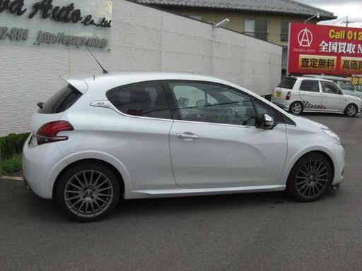 プジョー プジョー ２０８ ｇｔｉフロントリップ社外３連メーターブローフバルブ 小川オート販売商会 須坂のプジョーの中古車 ジモティー