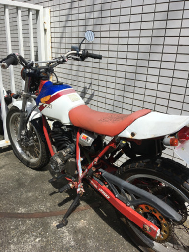 【高品質】 ホンダ FTR250 MD17E エンジン ジャンク - エンジン、冷却装置