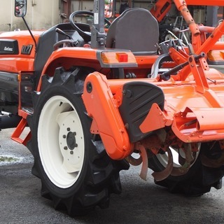 SOLD OUT】クボタ トラクター KL27 27馬力 パワステ 自動水平 オートヒッチ