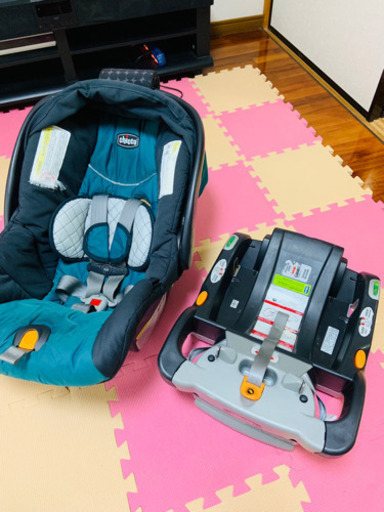 chicco  チャイルドシート