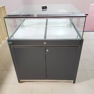 照明付き　ショーケース　大サイズ　什器　在庫1点　