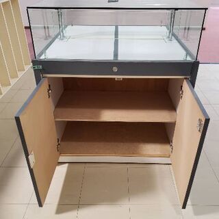 照明付き　ショーケース　大サイズ　什器　在庫1点　