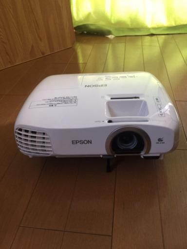 EPSON プロジェクター EH-TW5200 スクリーン付き