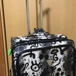GUESS大型キャリー☆正規品☆