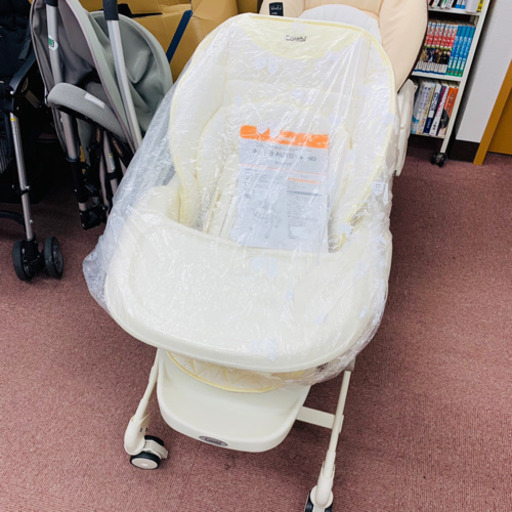 美品✨COMBI コンビ 電動 オートスウィング ネムリラAT AUTO SWING イエロー インナークッション付 クリーニング済み