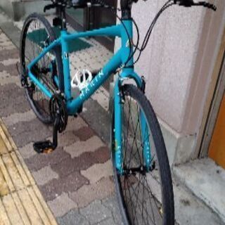マリンCORTE MADERA 700C アルミ シマノ24速430mm クロス マリン CORTE MADERA DISC AF SE 2024 クロスバイク 700C 16段