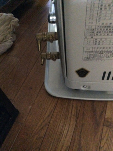 コロナストーブFF式床暖式マット2畳付きです型式である