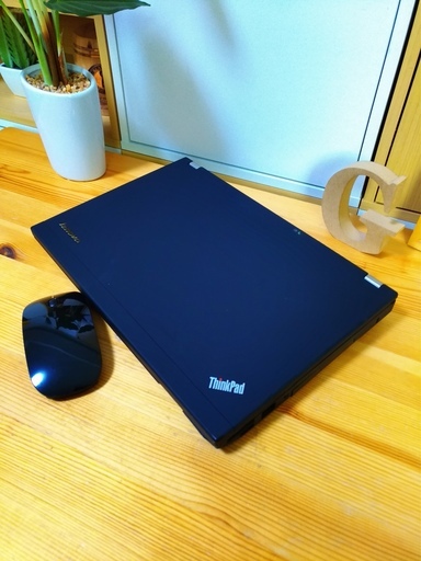 corei7メモリ8Gで超高性能！　とても美品☆　12.5インチのコンパクト軽量で持ち運びが便利♪　大容量500G！　最新Windows10　64Bit　　高級感のあるマットブラック　　マウス付き 　ノートパソコン　無線LAN　Wi-Fi対応 　Webカメラ搭載