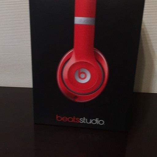 ★お値下げしました！！新品同様【国内正規品】Beats by Dr.Dre Studio V2 密閉型ヘッドホン ノイズキャンセリング レッド MH7V2PA/A