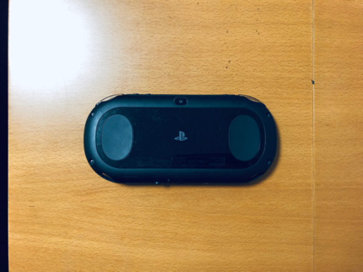 PS Vita(ゲムカード8個、贈ります！)