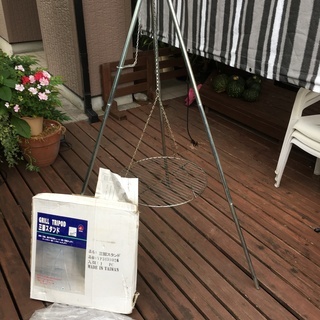 キャンプ用三脚スタンド(Grill Tripod)