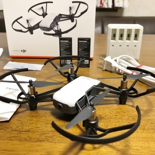 DJI Tello 　空撮カメラ付　予備バッテリー付　充電器付　...