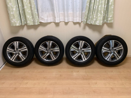 値ステップワゴンスパーダハイブリッドの純正ホイールタイヤセット