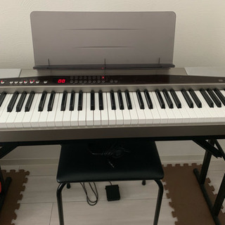 CASIO ベーシックキーボード 61鍵盤 スタンド付き CTK-2200 400音色 
