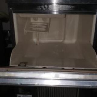 飲食店様必見！ 修理屋第14弾！ 中古製氷機 フクシマ FIC-25KT メンテナンス、分解清掃済み！ 引き取り可能！ 近隣配達可能！ 配管も可能