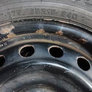 スタッドレスタイヤ  175/65/15 ４本セット