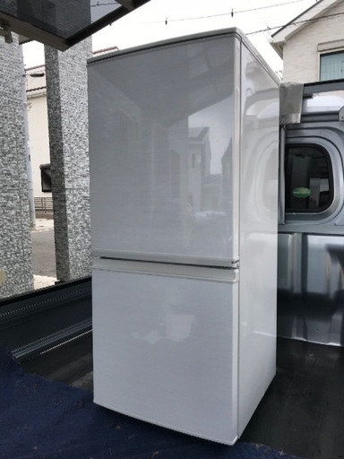 取引中2017年製SJーD14CーVシャープ冷凍冷蔵庫ホワイト千葉県内配送無料。設置無料。