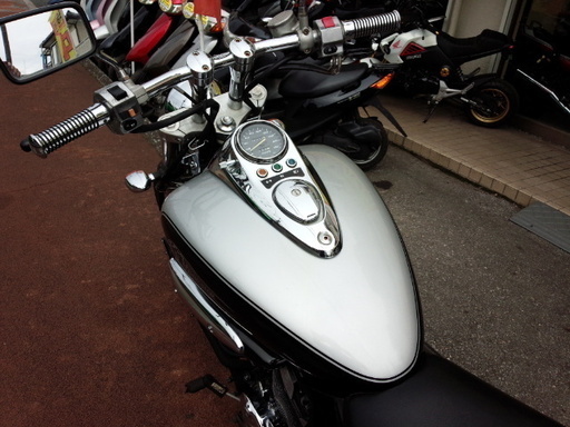NO.2887　エリミネーター２５０Ｖ　水冷４サイクルＶツイン　ライザー＆ハンドル　シルバー/ブラック　☆彡