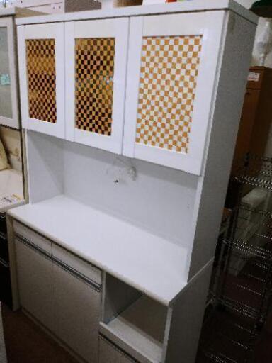 食器棚