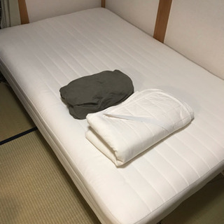 無印良品 新型の高密度ポケットコイルの脚付セミダブルベッド！快適なベッドパット、ボックスシーツ付き