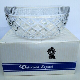 アメリカンブランド　 Crystal社　クリスタルガラスフルーツボール２３cm幅 アメリカンブランド Waterford Crystal社 クリスタルガラスフルーツ