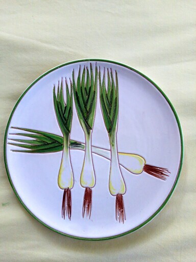 イタリヤ野菜手描き皿セット８枚　Lot of eight Made in Italy Salad plates Vegetable Hand Painted 8