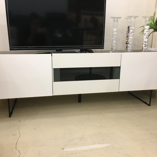 テレビボード LOWYA 白×黒 中古品 北欧系家具