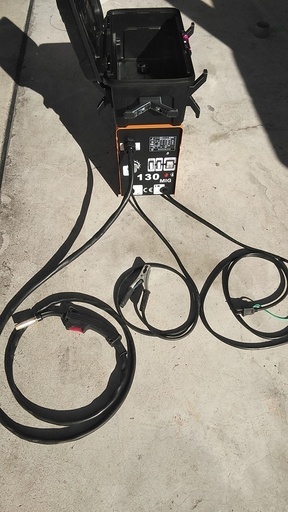 100vノンガス 半自動溶接機 中古品 MIG-130