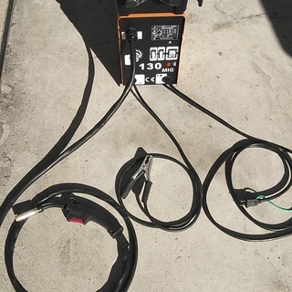 100vノンガス 半自動溶接機 中古品 MIG-130