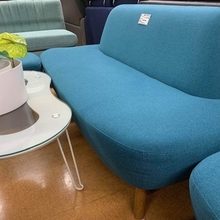 青いオシャレなソファー3点セットを入荷致しました！ 青いオシャレなソファー3点セットを入荷致しました！
