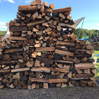 薪 キャンプ 薪ストーブに最適