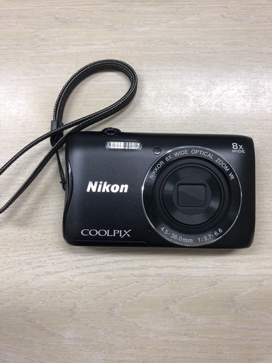 カメラ（Nikon）