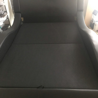 流線型 合皮レザー張りモダンデザインダブルベッド マットレス付