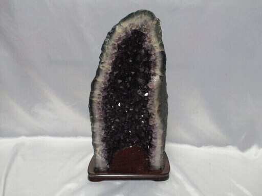 アメジスト　原石 約16kg 台座付 ドーム 紫水晶 パワーストーン　AMETHYST　天然水晶　紫水晶　宝石