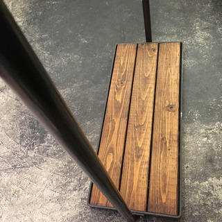 アイアンと無垢木のハンガーラック