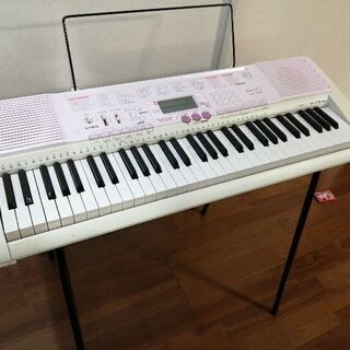 電子ピアノ　CASIO　LK-107