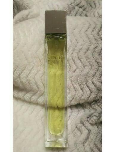 グッチの香水 ENVY 美品