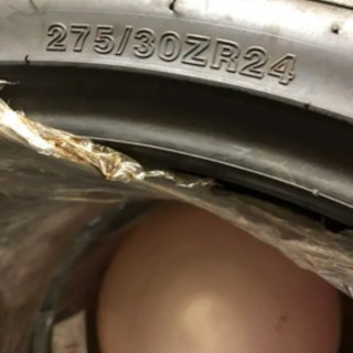 275/30/24 24インチタイヤ新品