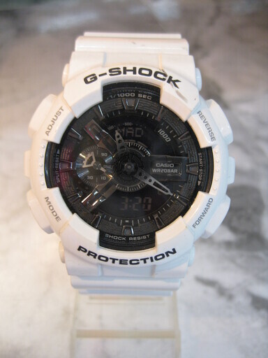 CASIO G-SHOCK GA-110GW 腕時計
