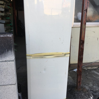 冷凍冷蔵庫210L(冷凍86L, 冷蔵 124L)