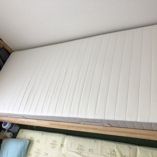 【IKEAシングルベッドの３点セット】ベッドフレーム・スプリング...