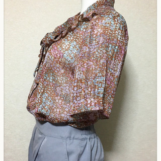 ご購入者様決定 ボウタイフリルブラウス 上品可愛い 韓国好きな方 (⑅ ॣ•͈ᴗ•͈ ॣ) ご購入者様決定 ボウタイフリルブラウス 上品可愛い 韓国好きな方 (⑅ ॣ