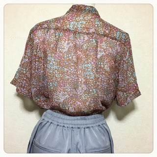 ご購入者様決定 ボウタイフリルブラウス 上品可愛い 韓国好きな方 (⑅ ॣ