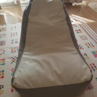 アップリカ ユラリズムオートDX、プレイマット、椅子